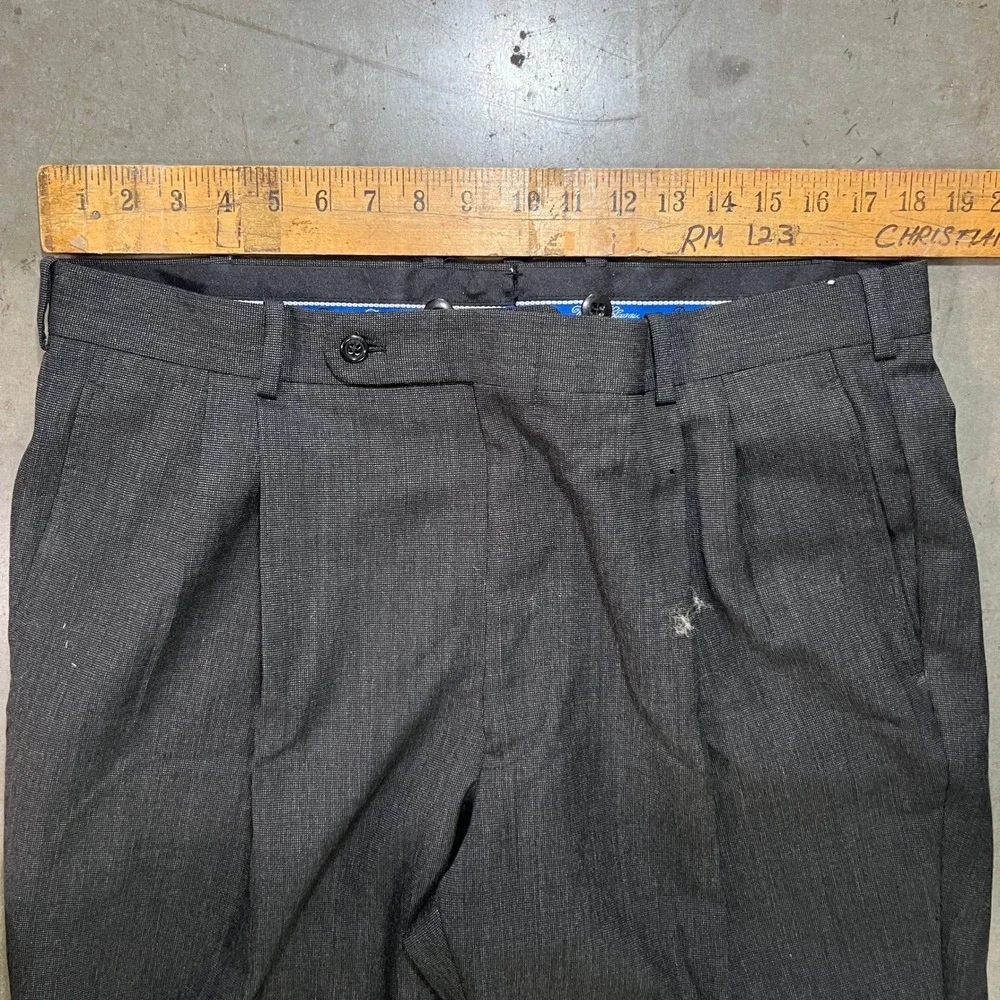 VTG Royal Classic Dress Pants Men's 36 USA Pleated Trousers Dress Pants Charcoal
